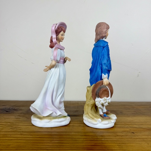 Vintage Bisque Porcelain Figurines | Colonial Couple | Hand-Painted - Picture 12 of 15